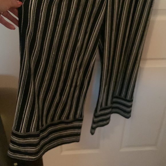 Democracy Black and White Jumpsuit Size Medium - Picture 3 of 6